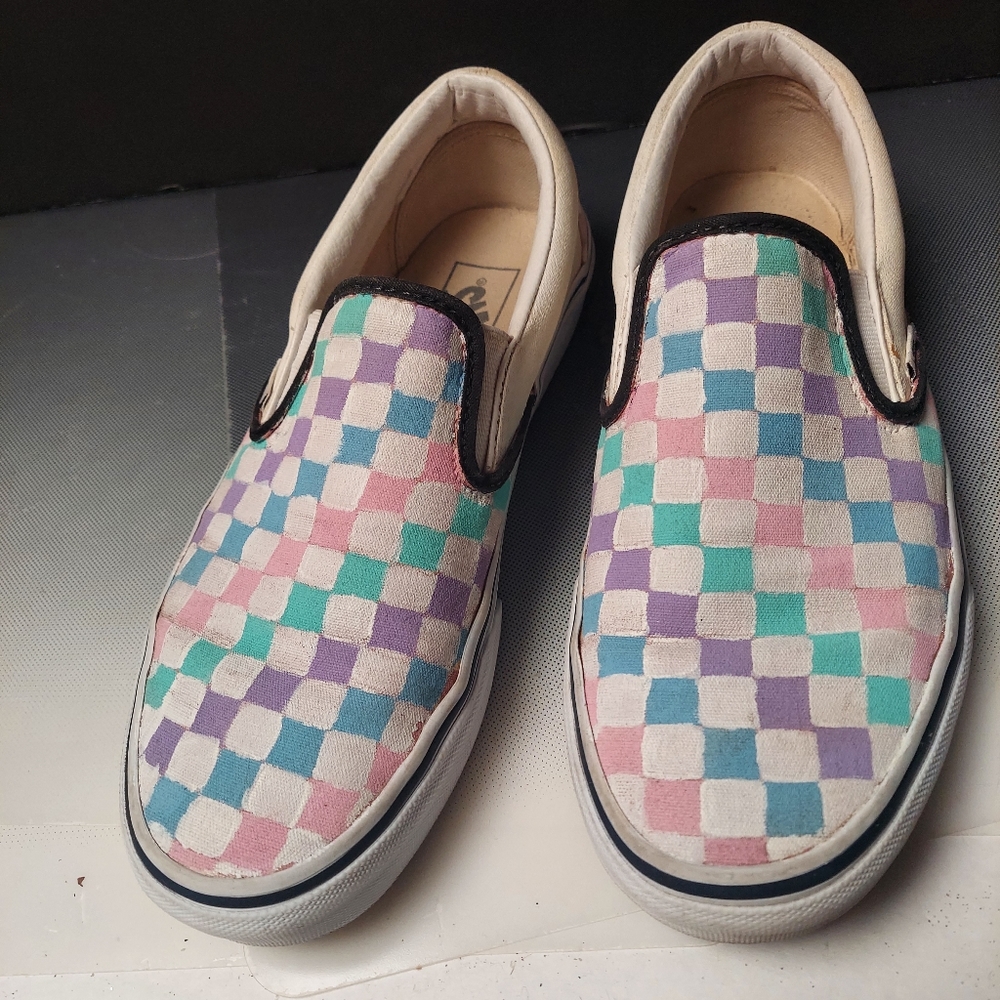Diy Vans pastel checkerboard painted Vans 9.5 slipons